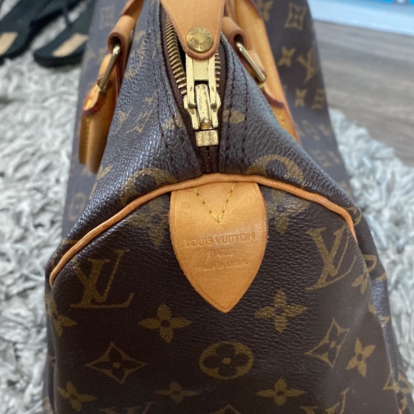 Louis Vuitton Speedy Purse - Picture 3 of 11